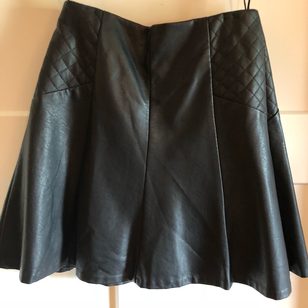 High waist pleather skirt!!